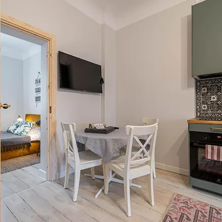 White Lux Next To The Old Town With Free Parking And High Speed Internet *