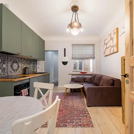 White Lux Next To The Old Town With Free Parking *