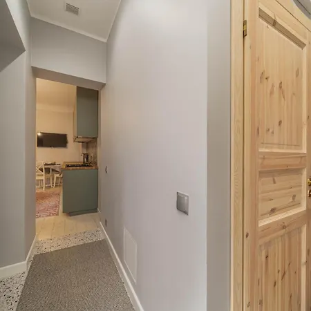 White Lux Next To The Old Town With Free Parking And High Speed Internet *
