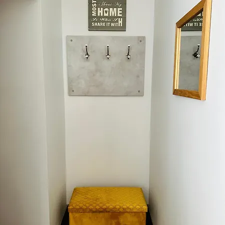 Apartment White Lux Next To The Old Town With Free Parking And High Speed Internet *