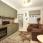 Dzīvoklis White Lux Next To The Old Town With Free Parking